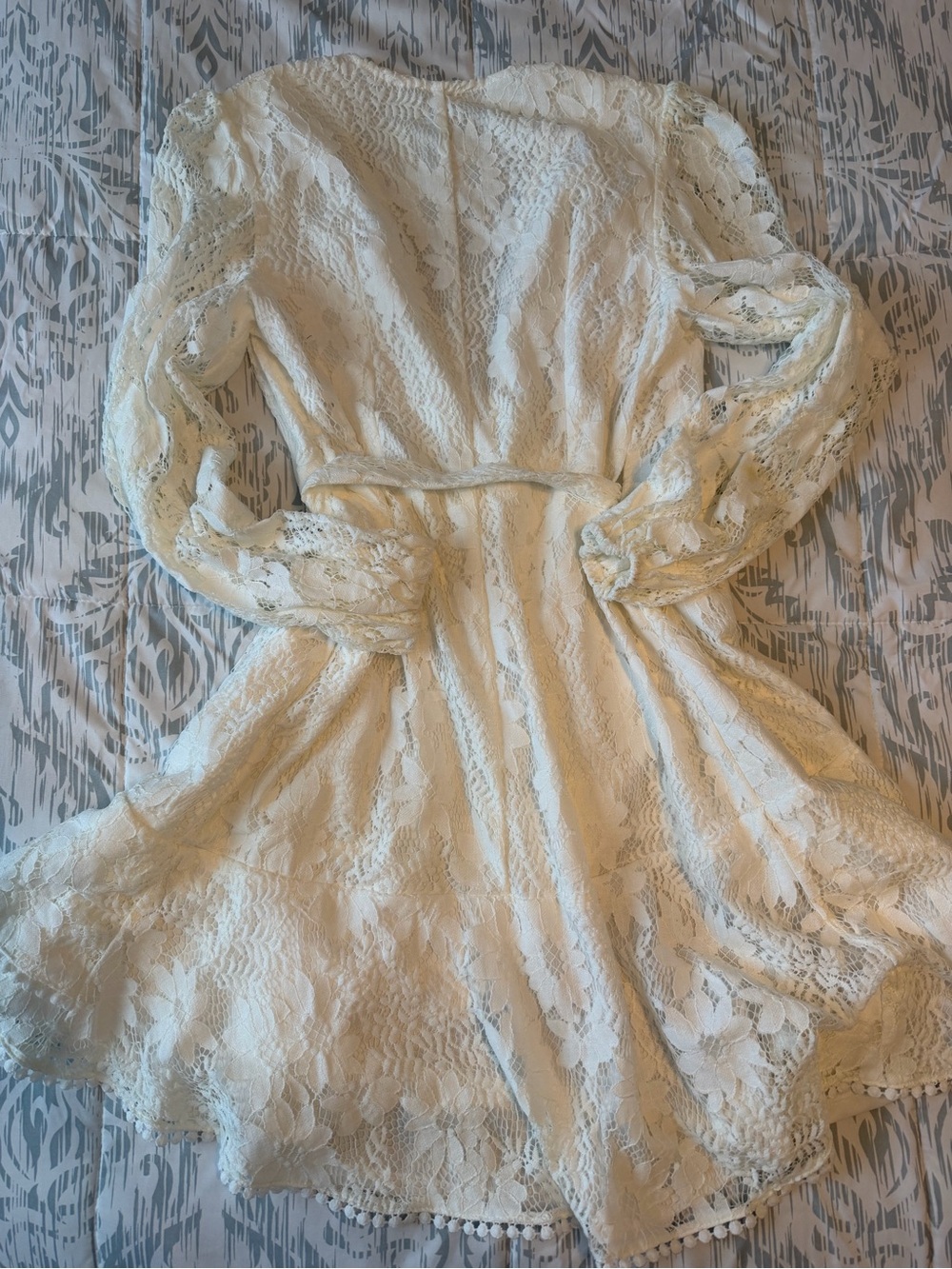 Women's White Lace Wrap Dress - Picture 2 of 4
